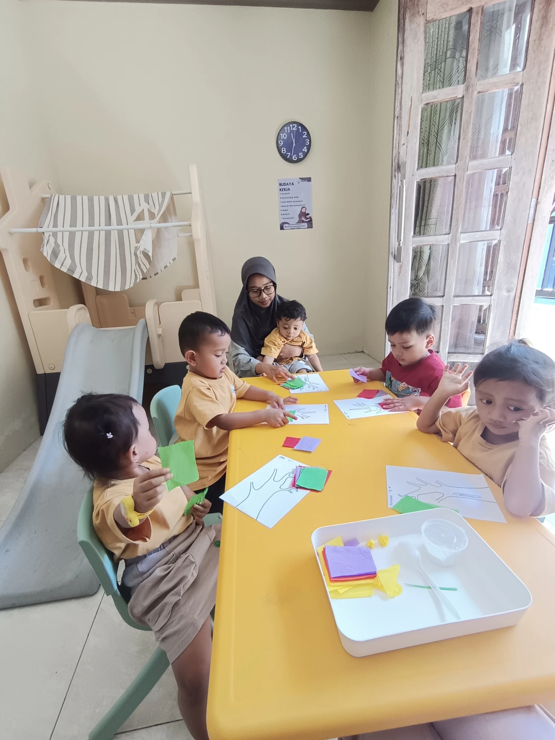 Sensorimotor Fatimah Montessori Blitar